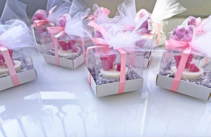 Πολυτελής Μπομπονιέρα “Πεταλούδα” – Χειροποίητο Κερί για Βάπτιση (Ροζ Luxury Δέσιμο)