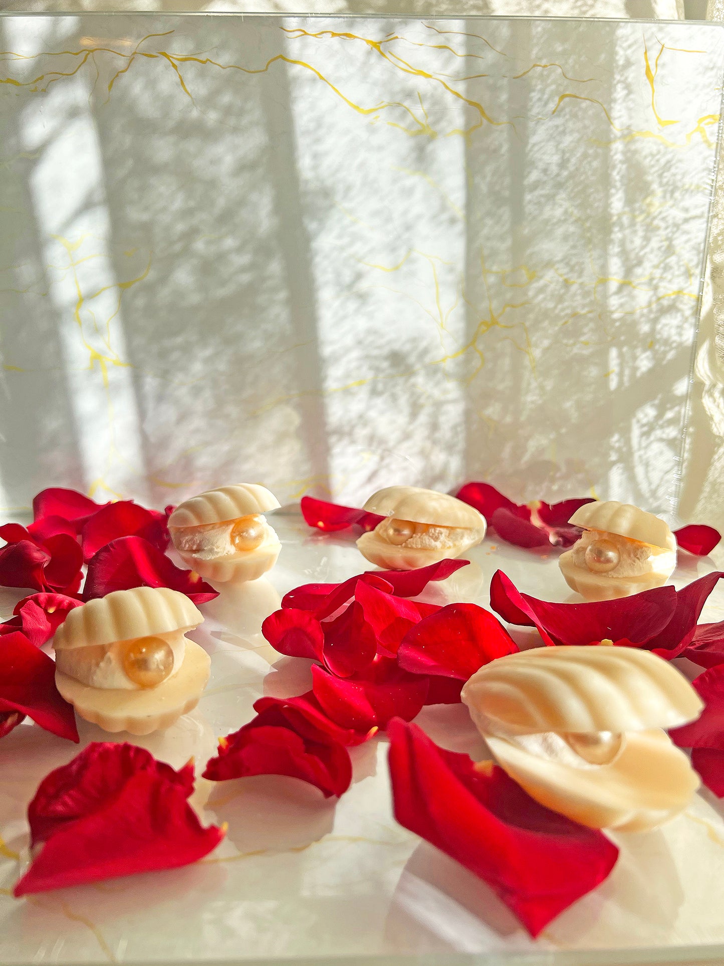 Πολυτελής Μπομπονιέρα “Κοχύλι Μαργαρίτα” – Χειροποίητο Exclusive Φυτικό Αρωματικό Κερί για Γάμο & Βάπτιση