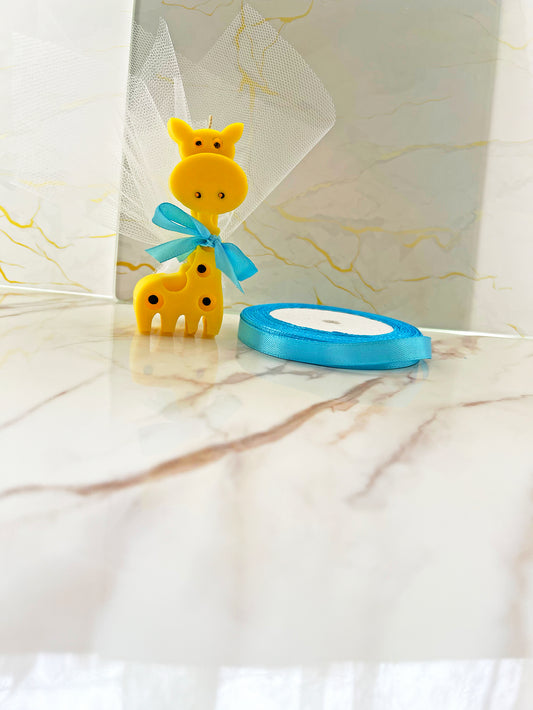 Παιδική Μπομπονιέρα “Καμηλοπάρδαλη” – Χειροποίητο Φυτικό Αρωματικό Κερί για Βάπτιση