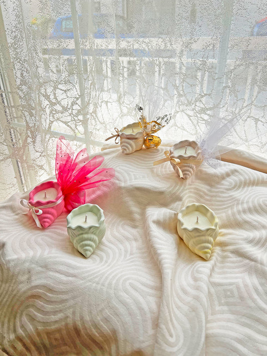 Μπομπονιέρα Luxury – Πορσελάνινο Κοχύλι με Φυτικό Κερί Σόγιας