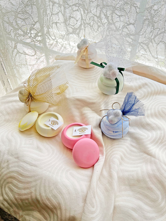 Πορσελάνινο Macaron με Φυτικό Κερί Σόγιας – Luxury Μπομπονιέρα Harissa