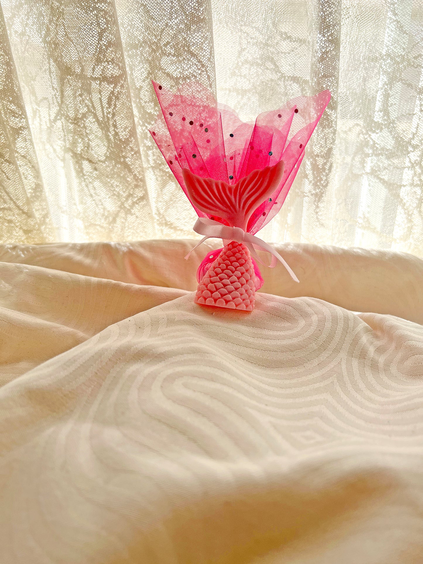 Παιδική Μπομπονιέρα “Μικρή Γοργόνα” – Χειροποίητο Φυτικό Αρωματικό Κερί για Βάπτιση “Ουρά Γοργόνας”