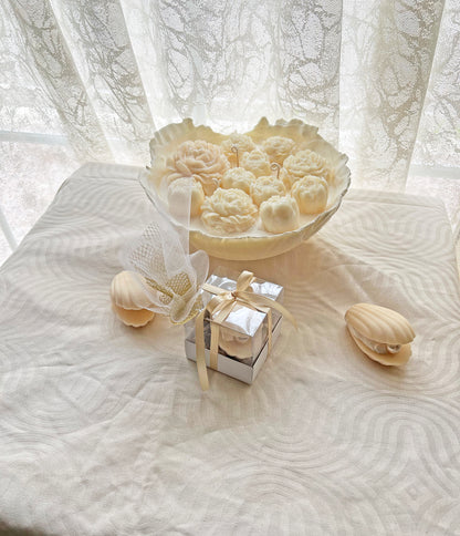 Πολυτελής Μπομπονιέρα “Κοχύλι Μαργαρίτα” – Χειροποίητο Exclusive Φυτικό Αρωματικό Κερί για Γάμο & Βάπτιση