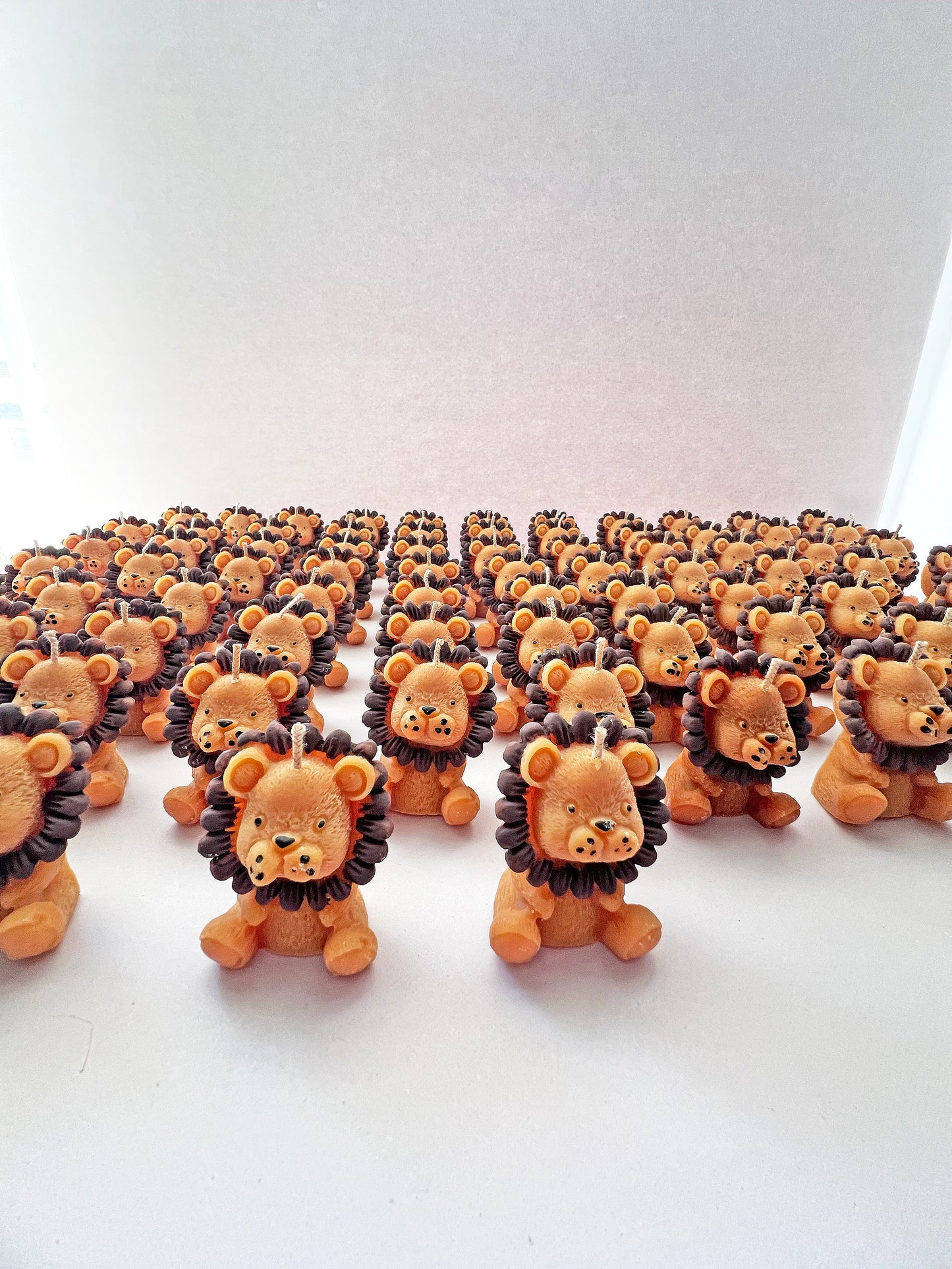 Παιδική Μπομπονιέρα “Λιονταράκι” – Χειροποίητο Φυτικό Αρωματικό Κερί για Βάπτιση