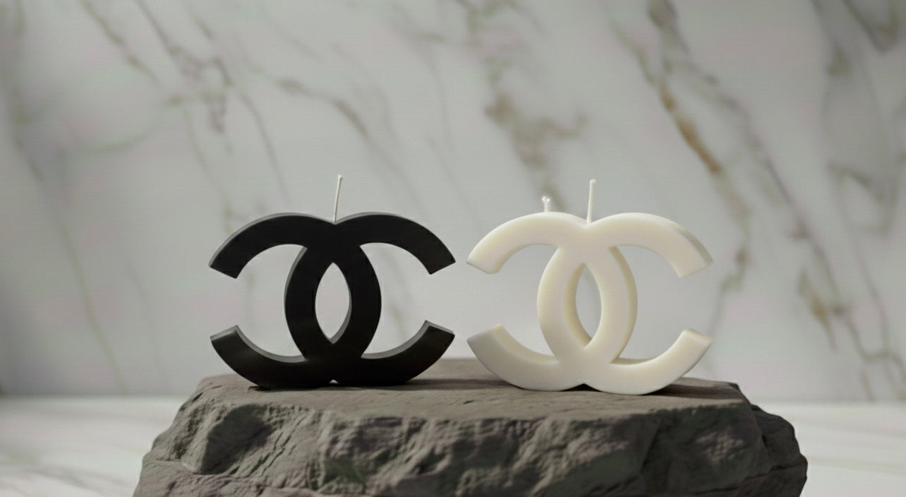 Luxury Monogram Candle – Αρωματικό Φυτικό Διακοσμητικό