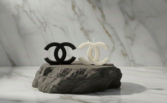 Luxury Monogram Candle – Αρωματικό Φυτικό Διακοσμητικό