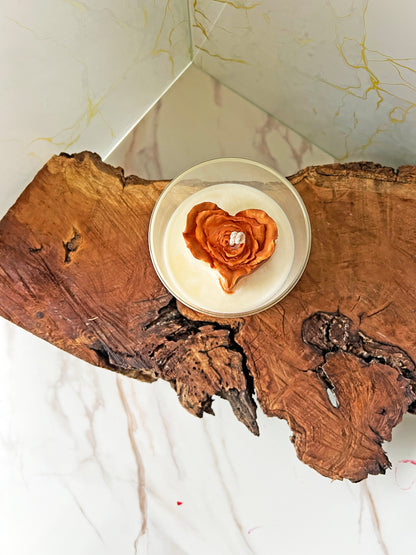 Gilded Bloom – Heart Rose Soy Candle