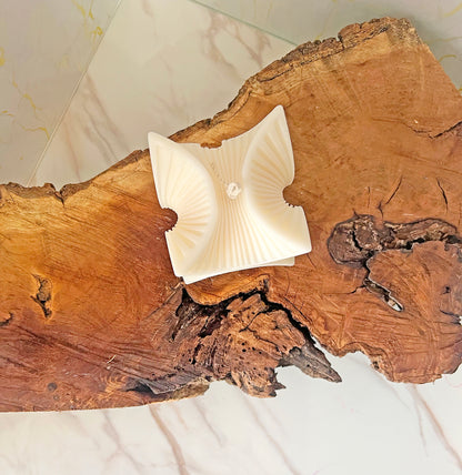 Luxury Candle "Sculpted Harmony – Σμιλευμένη Αρμονία" – Χειροποίητο Αρωματικό Φυτικό Κερί