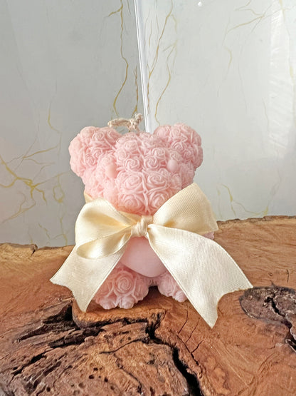 Rose Teddy – Διακοσμητικό Φυτικό Αρωματικό Κερί Αρκουδάκι με Καρδιά