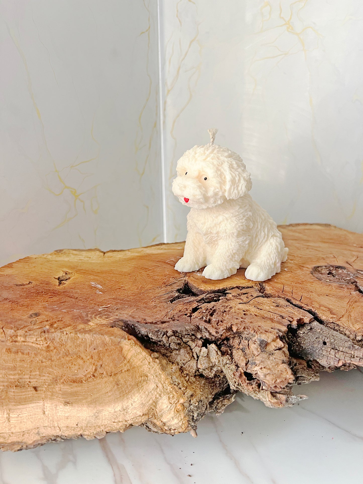 Luxury Candle "Fluffy Puppy" – Χειροποίητο Αρωματικό Φυτικό Κερί Σκυλάκι